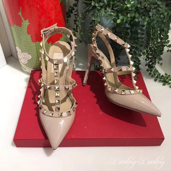 

Женщины высокие каблуки сандалии свадебные туфли лакированная кожа заклепки сан