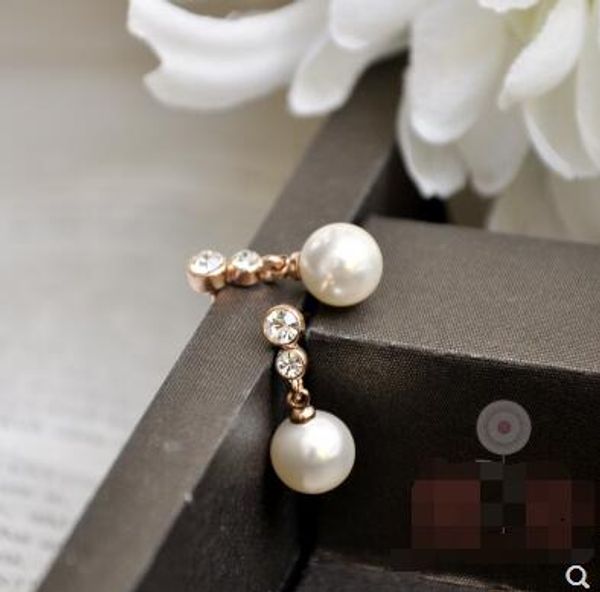 Orecchini con perla in oro sudcoreano carini e alla moda con orecchini in oro 18 carati in gioielli autentici retrò.