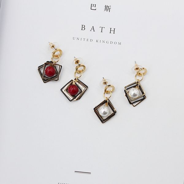 

2018 new geometric diamond pearl women's earrings simple fashion wild earrings women's ear jewelry, Silver