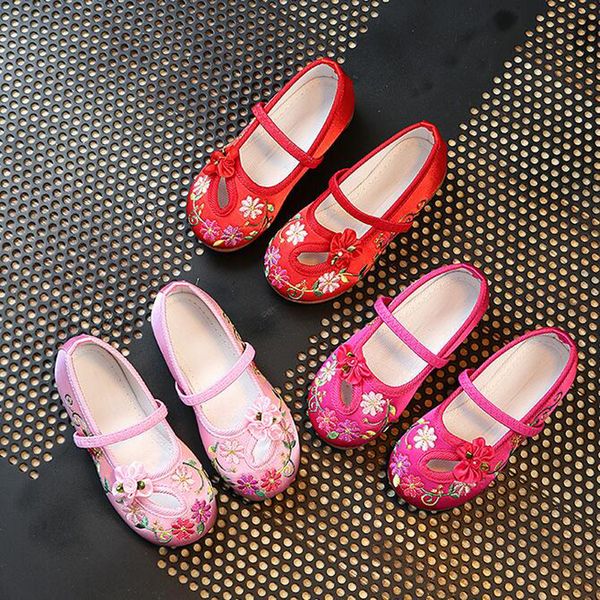 

size 25-34 girls national wind embroidery handmade princess shoes childrens kids dance shoe baby quality material casual shoes, Black;red