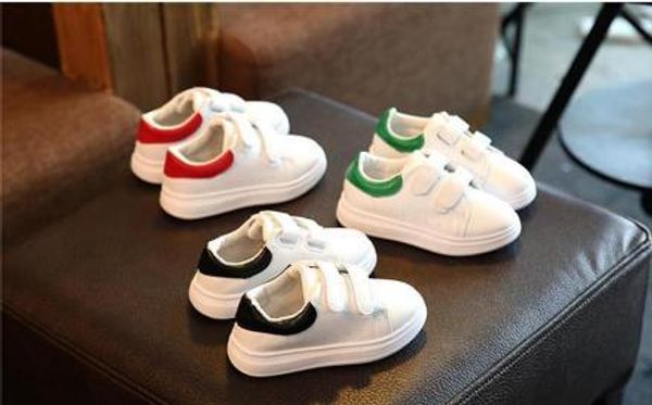

Children's 2019 spring new lightweight white shoes, boys girls soft soles single shoes children's shoes.