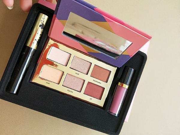 

Tartei t 1pc 6 color eye hadow 1 pc ma cara 1 pc lip glo fa hion combination uit hipping