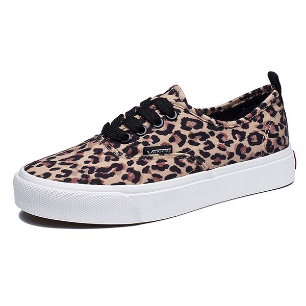 

Top Quality Women Men Low help Canvas Shoes Low Heels Fashion Outdoor comfort Canvas Shoes black white Casual Flats Shoes zapatillas mujer