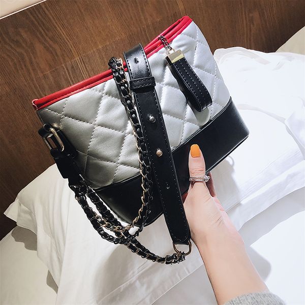 

autumn and winter new silver stray small square bag fashion rhombic chain wild female shoulder diagonal package