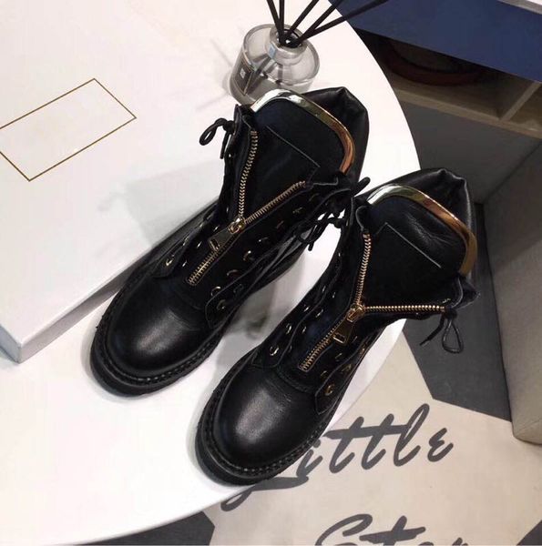 

Женские лодыжки Martin Boots Квадратный каблук Платформа Рыцарь Мотоцикл Кожаные сапо