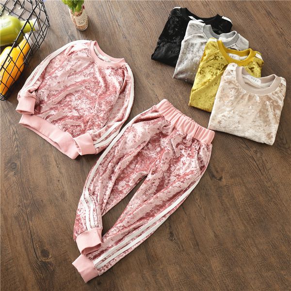 

Conjuntos de Roupa babycare1