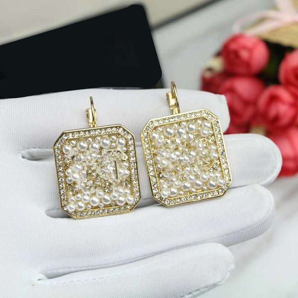 

Популярные Новая Мода Модные Серьги Женщины Девушки CZ Перл Серьги Ювелирные Изде