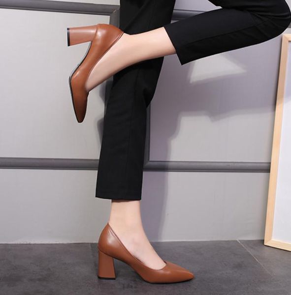 

send female coarse heel autumn 2018 new style korean pointed end high heel shoes, Black