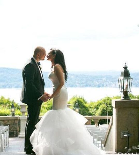 

2018 mermaid wedding dresses with spaghetti straps tiered skirts satin tulle lace up back country wedding dress bridal gown, White