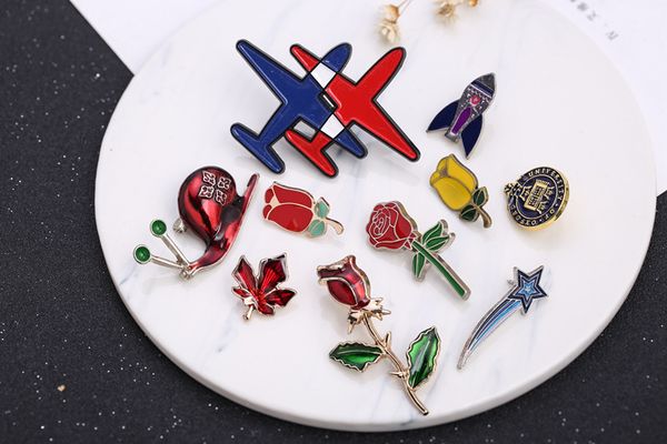 

japan and south korea style naturally two-color metal aircraft craft oil alloy rose brooches pins acessories wholesalelry drop shipping, Gray