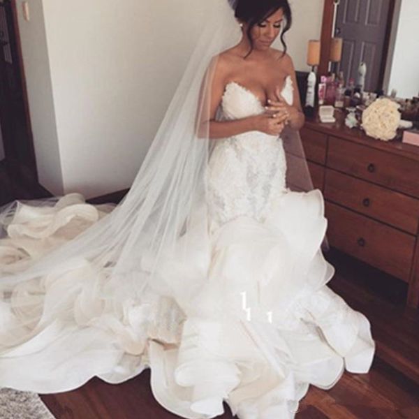 

luxury design 2019 ruffles wave organza wedding dresses sweetheart lace long train gorgeous bridal gowns plus size custom size, White