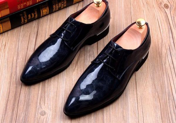 

send 2018 korean pointed end fashion patent leather men's shoes, Black