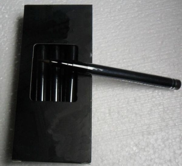 

Delineador makeup8888_