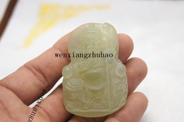 Giada naturale di montagna yoshi, dio guan yu wu intagliato a mano, collana pendente (talismano).