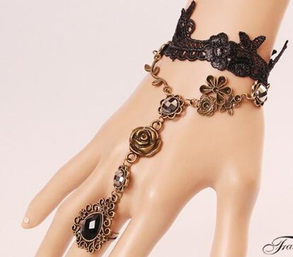 Kostenlose neue kleine Halloween-Accessoires Großhandel schwarzes Spitzenarmband Gothic-Stil Handbandring integrierter Modeklassiker zarte Eleganz