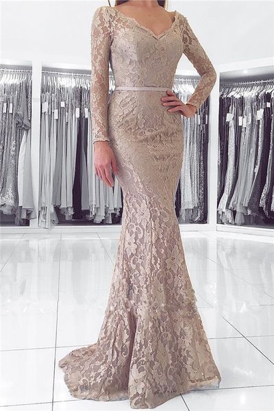 

2018 Long Sleeve Lace Evening Dresses Open Back Grey Mermaid Prom Gowns Long Button Back Celebrity Occasion Gowns