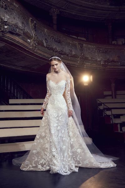 Abiti da sposa Elie Saab con maniche lunghe in tulle con applicazioni in pizzo Illusion Jewel Neck Abiti da sposa country Sweep Train Elegante abito da sposa