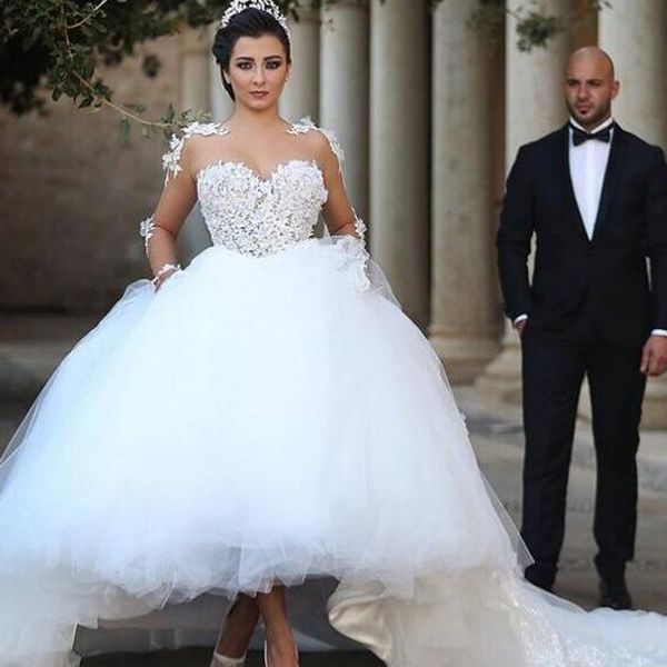 

2019 дубай арабские свадебные платья sheer шеи иллюзия с длинными рукавами кружева аппликации пухлые тюль длинные свадебные платья на заказ, White