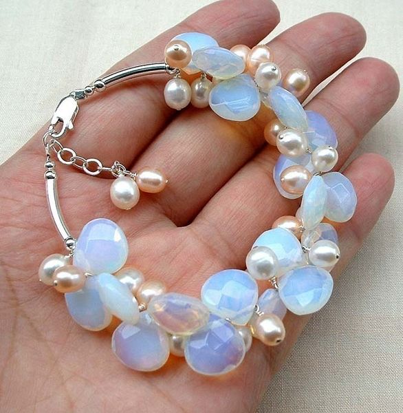 

wholesale stunning handmade white pink pearl & moonstone bracelet, Black