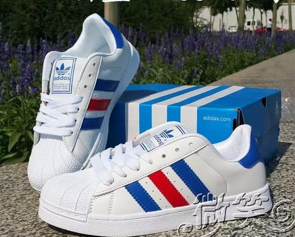 

Best-selling new white shell shell casual lovers shell black and white shoes sports girl student shoes