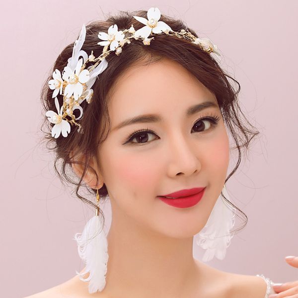 

new luxurious bride simulated pearl yarn imperial crown earrings jewelry sets feather wedding headdress ornaments 2018 fashion, Slivery;golden