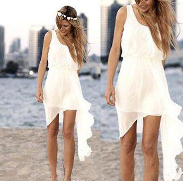 Короткие пляжные свадебные платья высеяния на вырезка без рукавов.