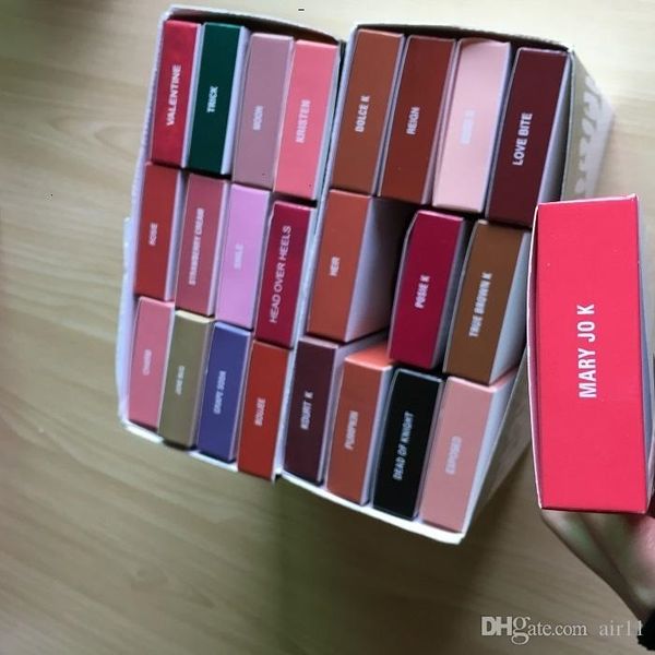 40 مجموعات عالية الجودة 42 مجموعة LIP KIT 1 أحمر الشفاه + 1 Lipliner Liquid Matte أحمر الشفاه في Red Velvet Makeup متوفر