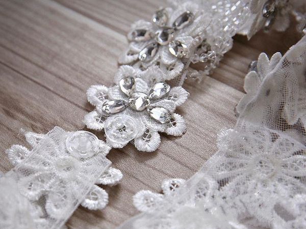 2020 gioielli con strass di cristallo avvolge da sposa pizzo bianco scialle da sposa giacca di lusso giacca bolero abito da sposa con perline256r