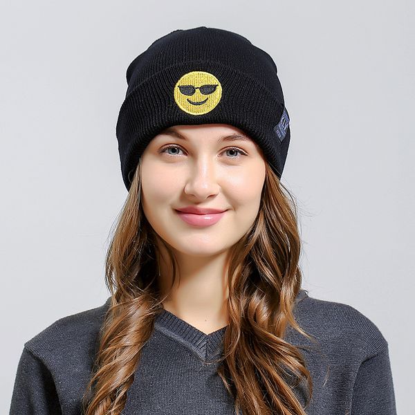 

2018 new cartoon emogi smile face hats for men women autumn winter knitted beanies for girls bonnet femme gorro skullies