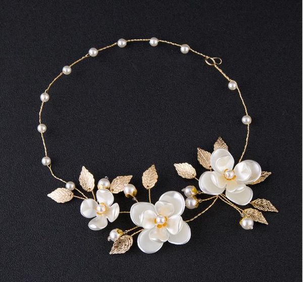 

жемђг и ве Ѭђной Ѭабо неве о вадебнми акеђаѬами, Silver