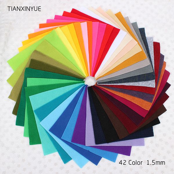 

tianxinyue 42color 15*15cm soft fabric 100% polyester nonwoven 1.5mm thick felt fabric diy cloth for flower&animal toy felts, Black;white