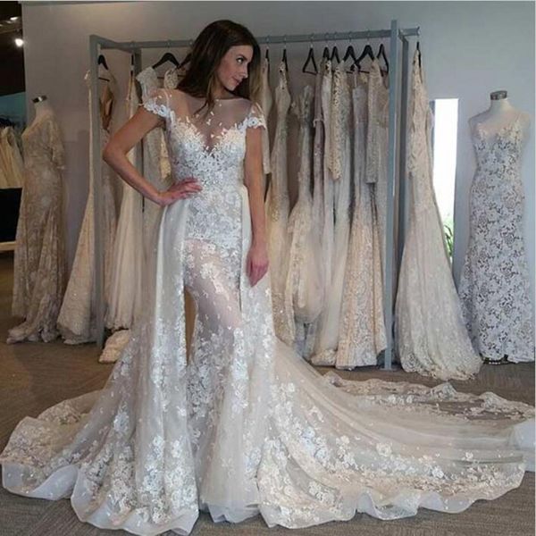 

драматические кружевные свадебные платья из бисера overskirt 2019 съемный шлейф с короткими рукавами русалка свадебные платья потрясающее св, White