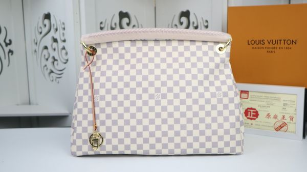 

2008 Classic Fashion Handbag L0121, Brand Designer Design Bag, Various Color and Style Choices, Men and Women Bag, Free Freight