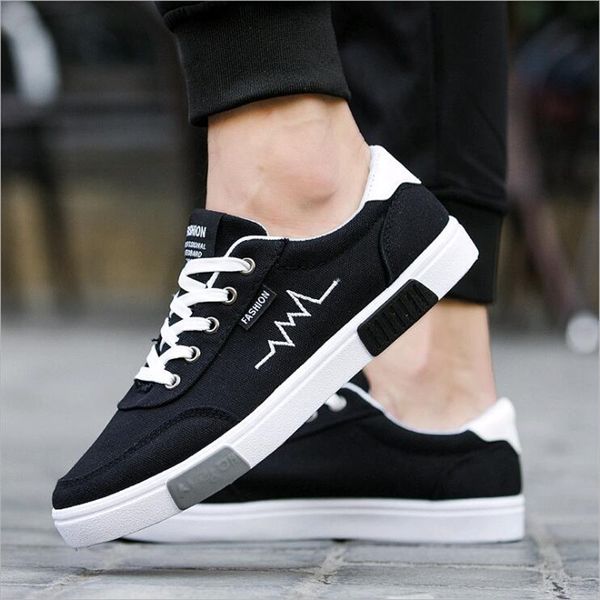 

New 2018 Spring Summer Canvas Shoes Men Sneakers Low top Black Shoes Men's Casual Shoes Male hot Fashion Sneakers