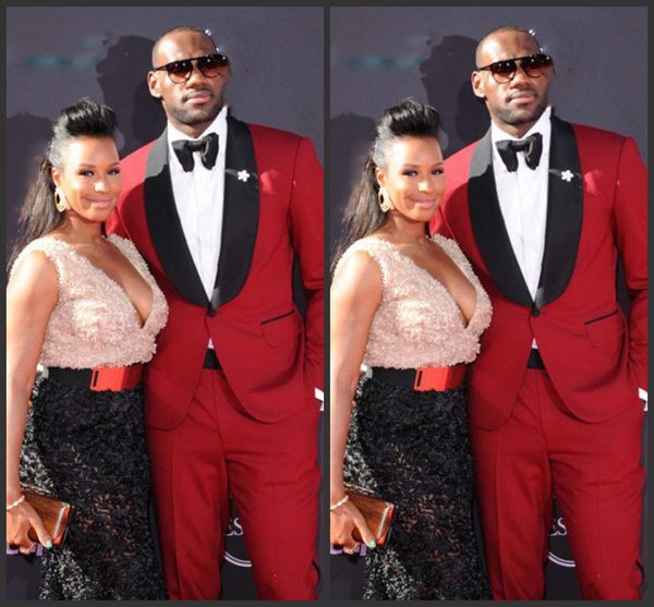 

2018 new red men suits with black bowtie wedding groom tuxedos (jacket+bow+pants) men suits custom made formal suit for wedding en 2017, Black;gray