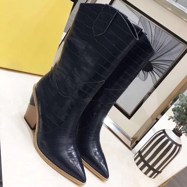 

women on brand fashion leather and heavy-duty soles comfortable breathable leisure lady ma ding designer boots, Black