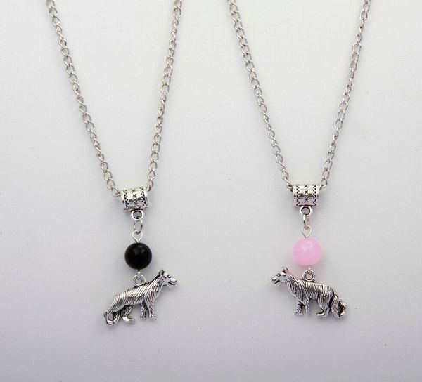 

2018 new sell 10pcs antique silver wolf glass bead charm pendant short necklace vintage accessories diy for women h070