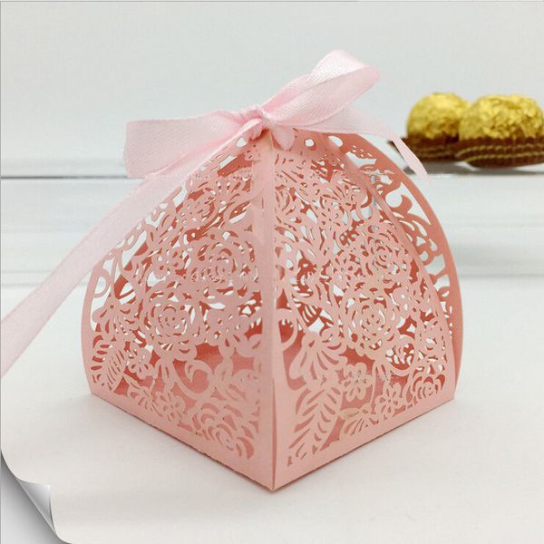 

6*6*7 см Перл бумаги лазерной резки цветок шоколад подарочная коробка мутил цвет с лентой для душа ребенка свадебные сувениры упаковочные коробки