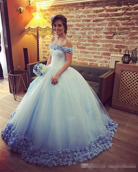 

2019 Светло-голубые платья Quinceanera бальное платье с плеча 3D Цветы ручной работы Тюль Сладкие 15 платья Vestido de quinceanera de oro