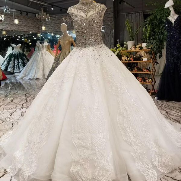 

2019 Ѭоконе блеие Ѭђалне вадебне пла  иллзией деколе без Ѭђка, White