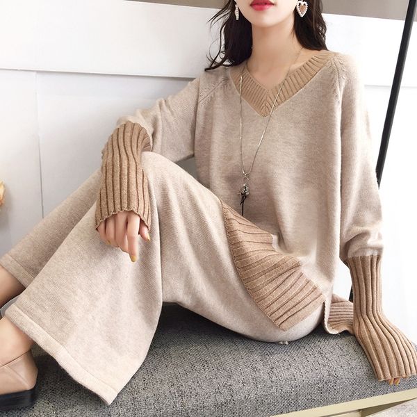 

2018 winter autumn new women 2 pieces pants suits knitted v-neck loose solid sweater and wide leg pant lady elegant pant suits d18110503, White
