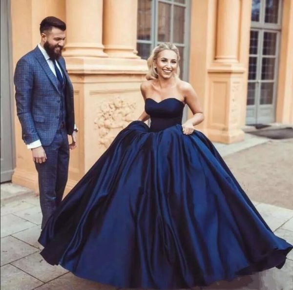 

2018 navy blue ball gown long prom dresses sweetheart sleeveless zipper back formal evening gowns arabic party gowns, Black