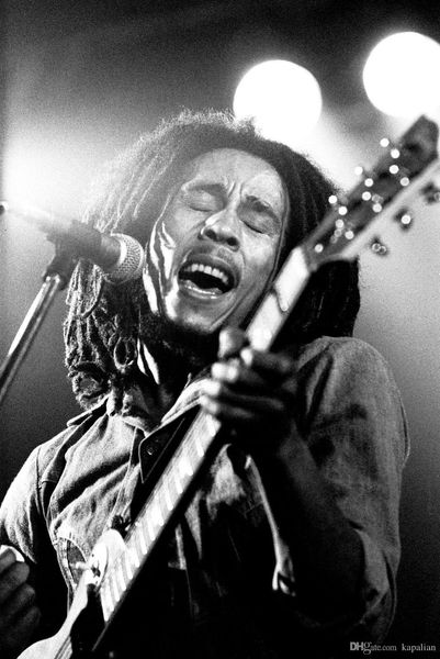 

Bob Marley Black White Play Guitar Art Posters Print Photopaper 16 24 36 47 inches