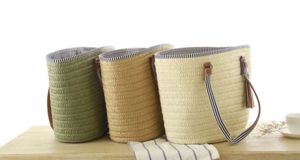 

новый европейский и американский простой одно плечо тканые сумка мода кисточкой кулон соломы мешок пляж сумка