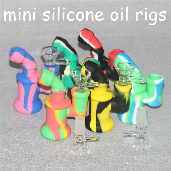 Mini Bubbler Piccoli narghilè Pipa ad acqua in silicone Catcher per cenere Percolatore in linea Bong in vetro a mano Rig petrolifero Colori misti