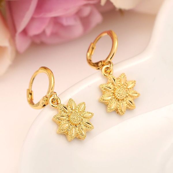 Amarelo 24 K Sólidos Ouro Fino Flor brincos de gota Mulheres / Menina, Amor na Moda Jóias para Africano / Árabe / presente Do Oriente Médio