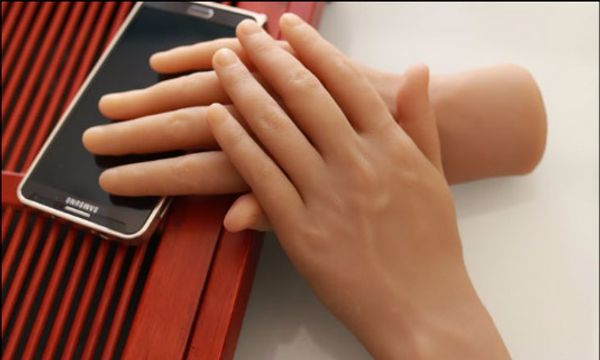 

new lifelike realistic silicone mannequin hand model hand display for glove realistic silicone jewelry visualizers, Khaki