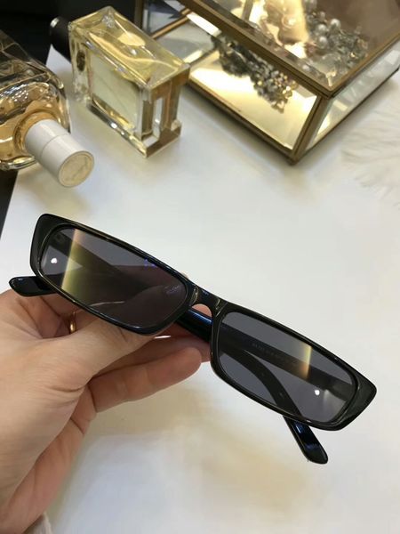 

wholesale new fashion men sunglasses simple sunglasses case women 125 mens outdoor summer protection uv400 popular eyewear with sunglas iatn, White;black