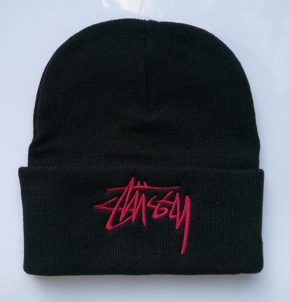 

Оптовая! Зима вязаных шапочках Зимние теплые Крышки Beanie случайные Шапочки вышивк