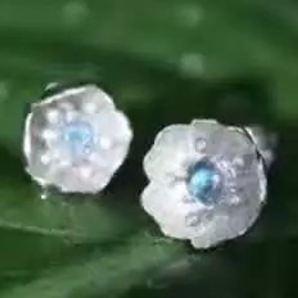 

fidelity natural 4mm moonstone stud earrings s925 sterling silver exquisite flowers fine jewelry for women blue gemstone, Golden;silver